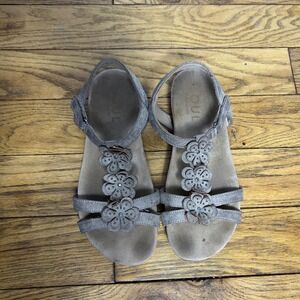 Soul Naturalizer Womens 8.5M Silver Metallic Floral T-Strap Flat Sandals Pewter